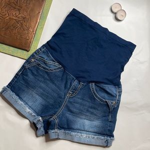 Maternity shorts